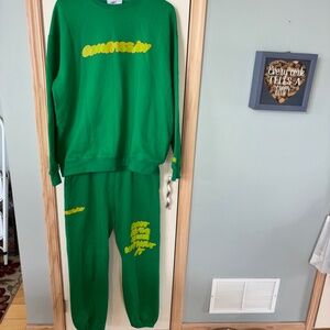 The Mayfair Group Compassion Puff Print Crewneck Sweatshirt/sweatpants L/XL Set